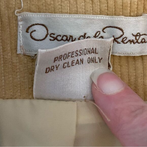 70s Oscar De La Renta Woman’s Mustard Yellow Corduroy Sport Coat VTG size 13/14 - Picture 4 of 12